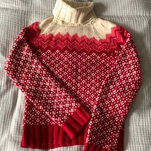 Mint condition wool blend “Valentine” turtleneck